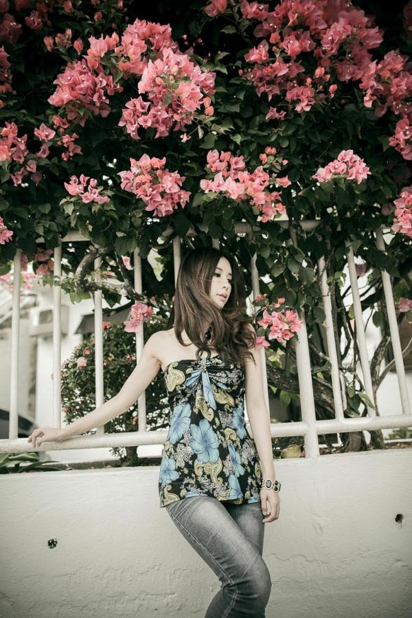張齊郡 张齐郡  台湾大眼正妹张齐郡《炫彩外拍》清新街拍写真集，清纯甜美气质出众，尽显灵动户外女神魅力第64张图片