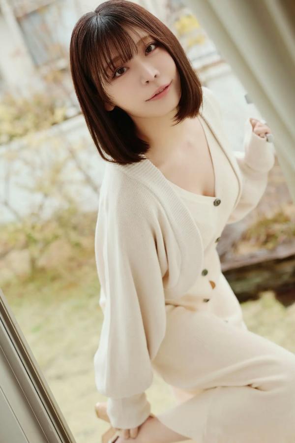 小日向愛 小日向結衣 小日向結衣 - 手ブラの向こう側：日本女神家居私房大尺度性感内衣写真第4张图片