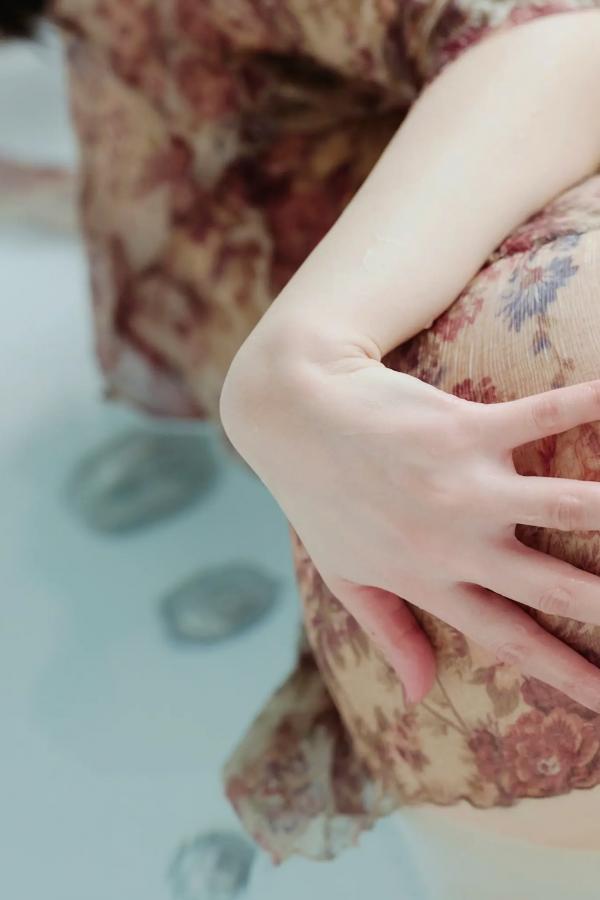 小日向愛 小日向結衣 小日向結衣 - 手ブラの向こう側：日本女神家居私房大尺度性感内衣写真第75张图片