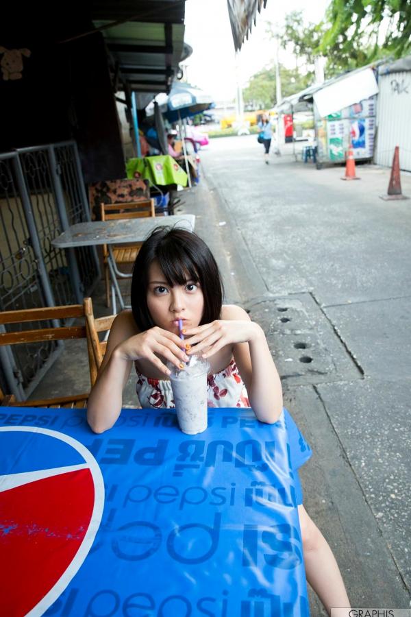 松岡ちな 松冈千菜  Graphis_松岡ちな『Gifted』高颜值女神泰国旅拍，绝美丝滑睡袍与性感诱惑内衣私房套图[30P]第2张图片