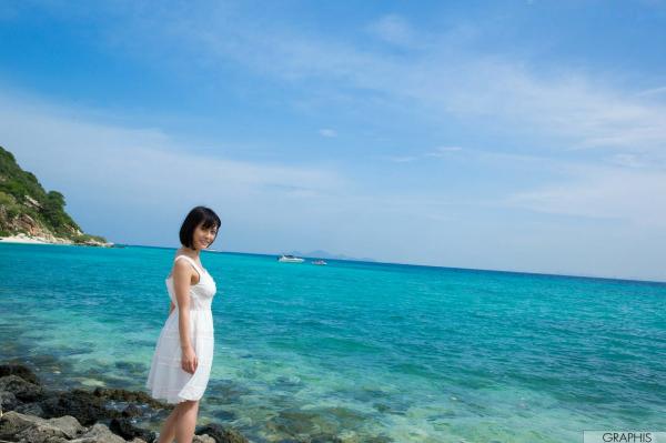松岡ちな 松冈千菜  Graphis_松岡ちな『Gifted』高颜值女神泰国旅拍，绝美丝滑睡袍与性感诱惑内衣私房套图[30P]第11张图片