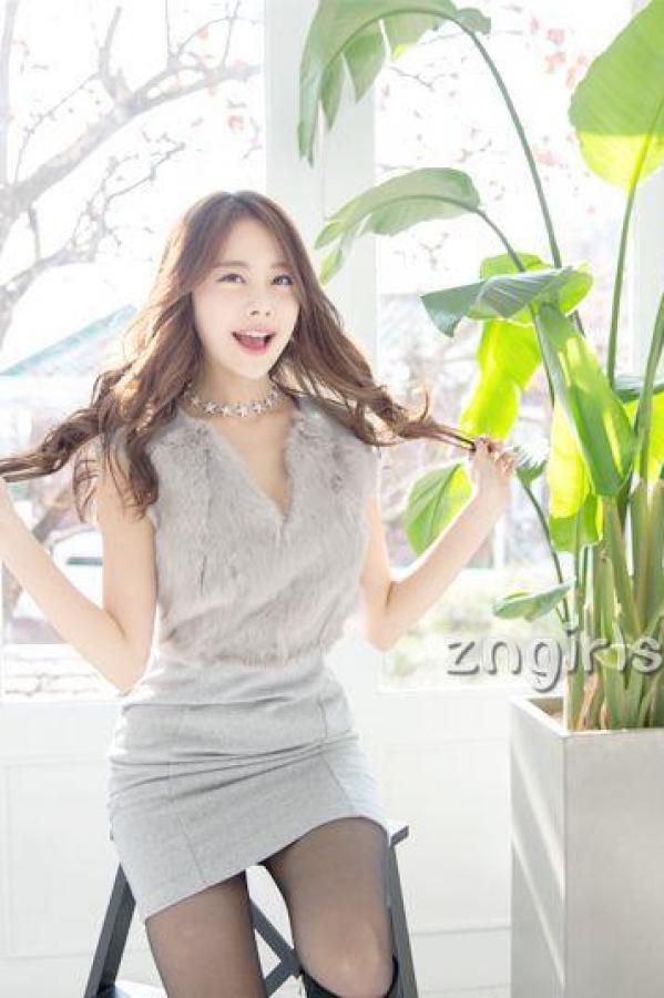 김민영 金敏英  金敏英- 黑丝美腿美图系列二第134张图片