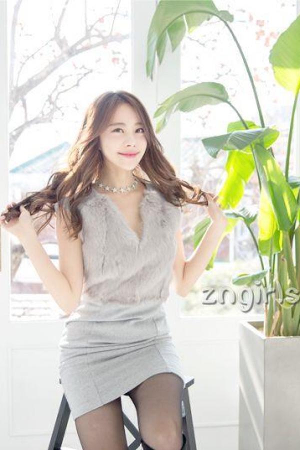 김민영 金敏英  金敏英- 黑丝美腿美图系列二第135张图片