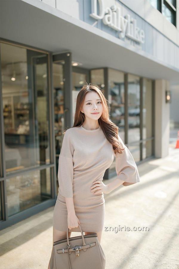 김민영 金敏英  金敏英- 街拍气质女装养眼写真第125张图片