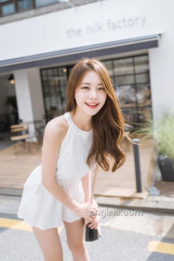 김민영 金敏英  金敏英- 街拍气质女装养眼写真第141张图片