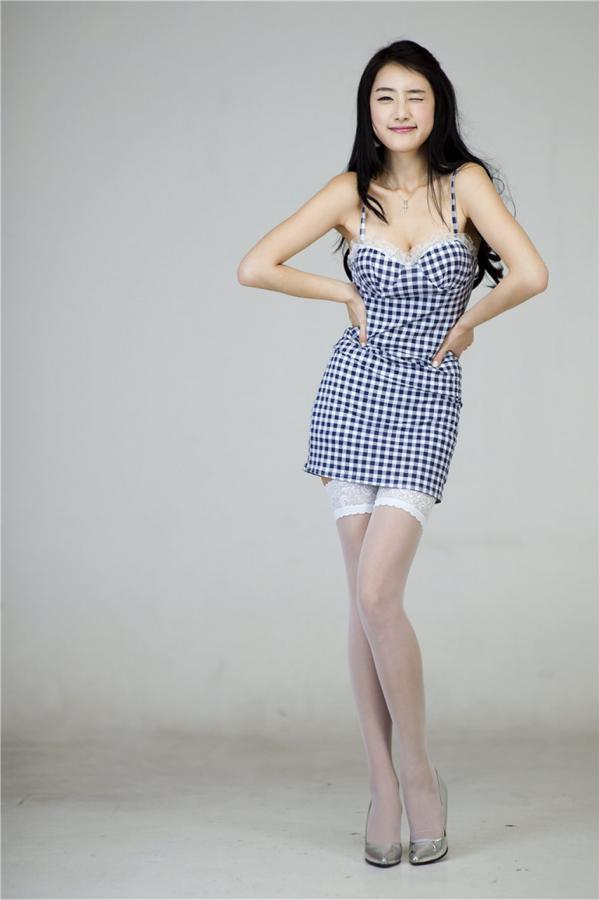 최지향 崔之香 韩国模特崔之香-性感丝袜美腿室拍第9张图片