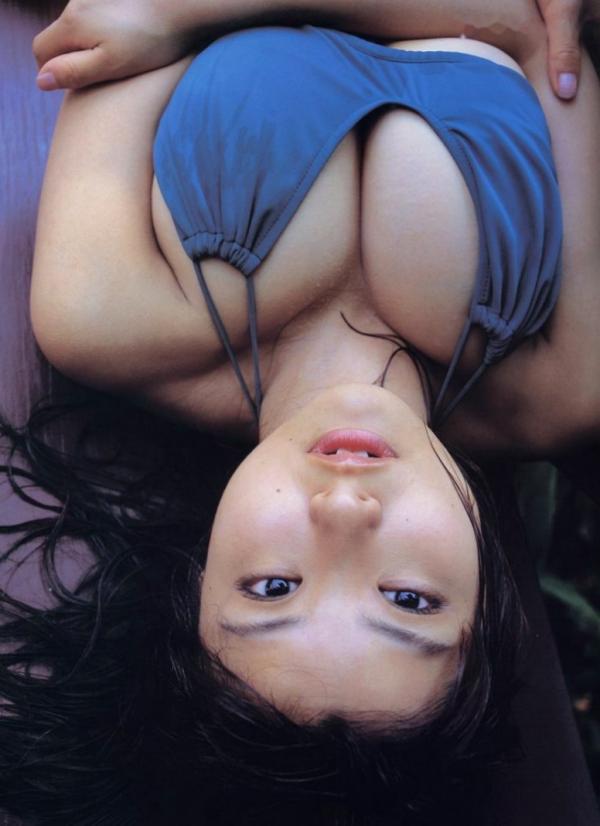 花井美里 花井美理  PB写真集_花井美里《CHIKU-BILL》户外性感比基尼私房写真大片 [84P]第11张图片