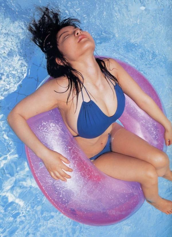 花井美里 花井美理  PB写真集_花井美里《CHIKU-BILL》户外性感比基尼私房写真大片 [84P]第84张图片