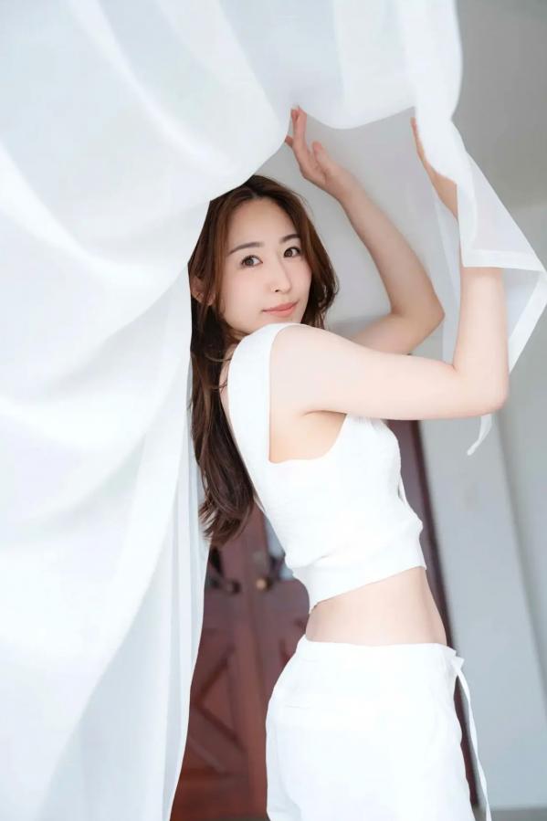 三輪晴香 三轮晴香  三轮晴香 - 梦之床照 日系家居性感内衣私房写真 [60P]第17张图片