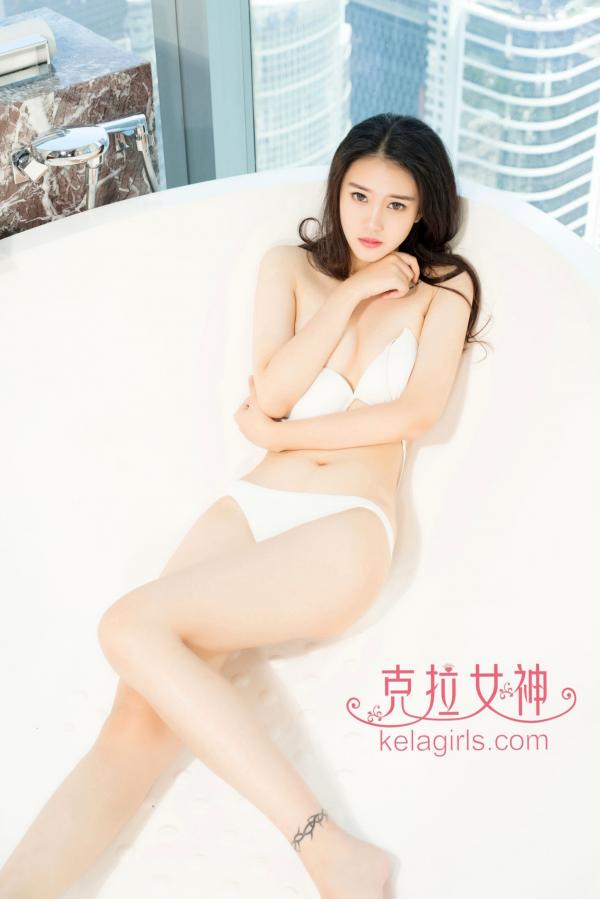 苏可可 苏可er  KelaGirls克拉女神-2017.12.12-苏可可《无辜の白海豚》泳池比基尼湿身诱惑，纯欲风格尽显极致性感好身材，无圣光大尺度养眼写真第1张图片