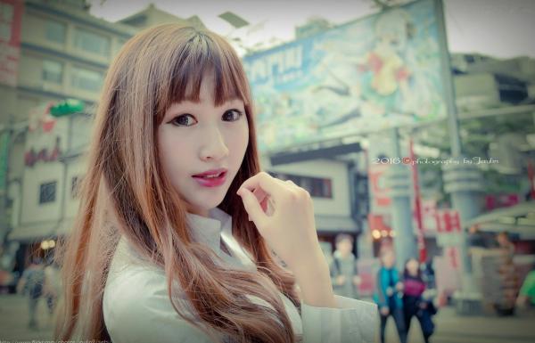 Magic_kiki77 琪琪  台湾正妹琪琪户外职场OL风格写真，白衬衫黑丝袜美腿诱惑，尽显清纯御姐气质第39张图片