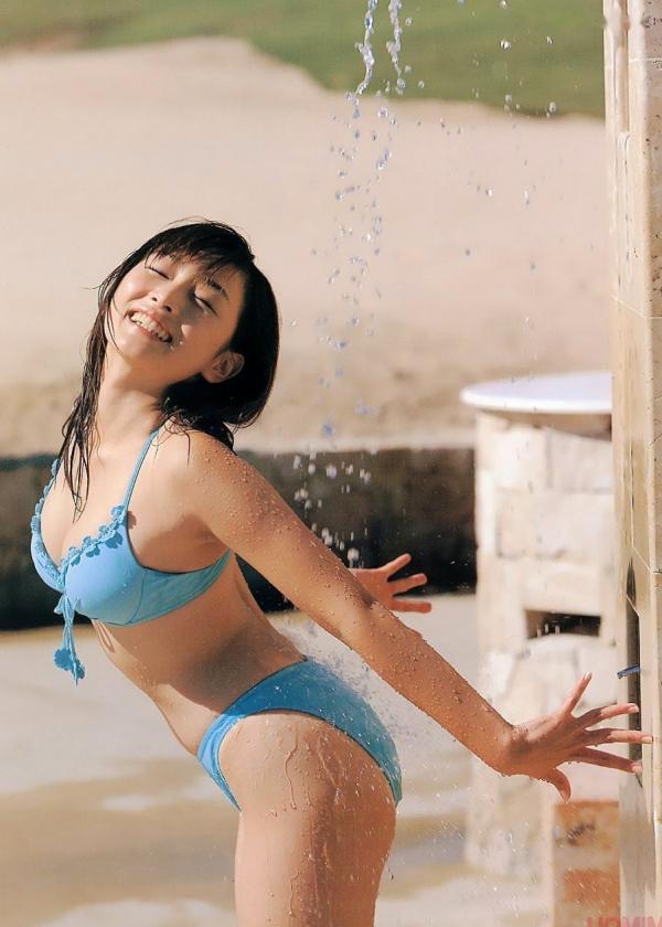 杏さゆり 杏小百合  PB写真集_杏小百合（杏さゆり）《anzu》精选沙滩比基尼写真，演绎夏日清纯与性感风情第6张图片