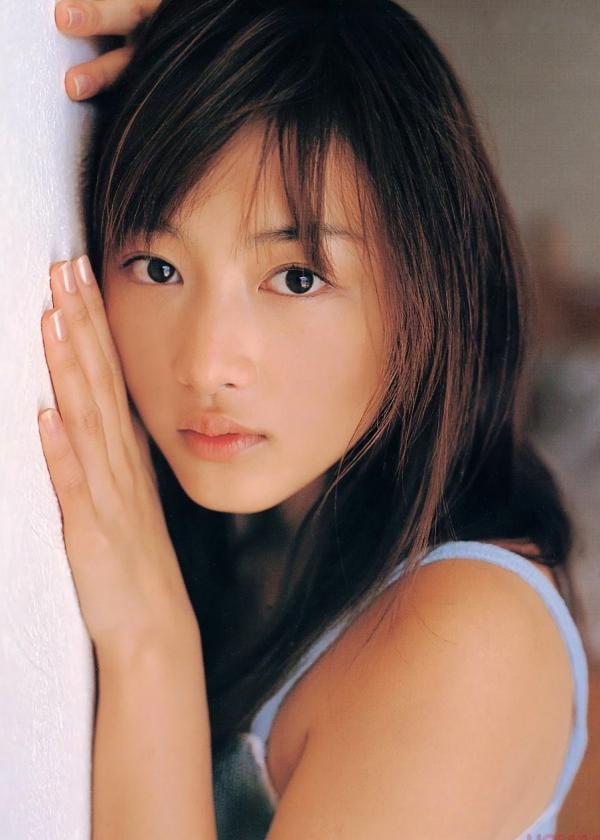 杏さゆり 杏小百合  PB写真集_杏小百合（杏さゆり）《anzu》精选沙滩比基尼写真，演绎夏日清纯与性感风情第24张图片