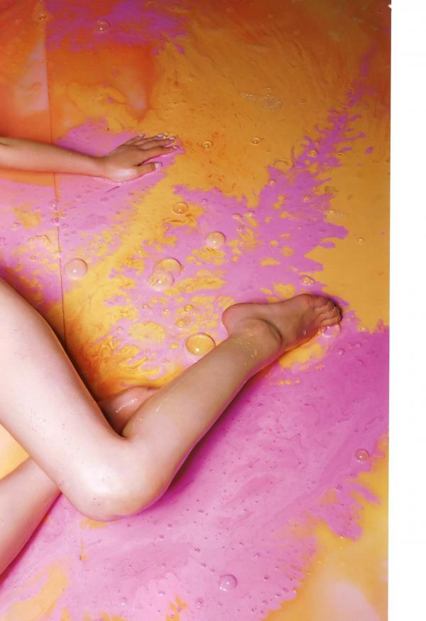 小倉優子 小仓优子  日本女神小仓优子绝版写真集《小仓优子のおいしいいただき方》：甜美气质与前卫艺术风格，展现百变诱惑瞬间 [146P]第105张图片