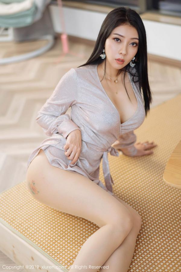 闫雪松 松果儿 [XIUREN]高清写真图 2019.12.23 果儿Victoria第10张图片