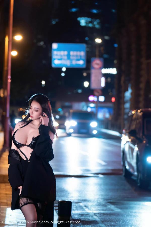 闫雪松 松果儿 [XiuRen]高清写真图 2025.10.23 No.10899 果儿Victoria第23张图片