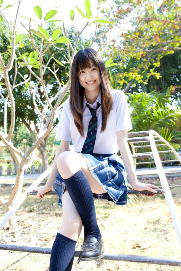 船岡咲 船冈咲  船冈咲写真集：清纯校服与湿身泳池，演绎毕业季的梦幻少女清新诱惑，纯欲气质，甜美治愈，Angel Kiss系列原版珍藏第51张图片