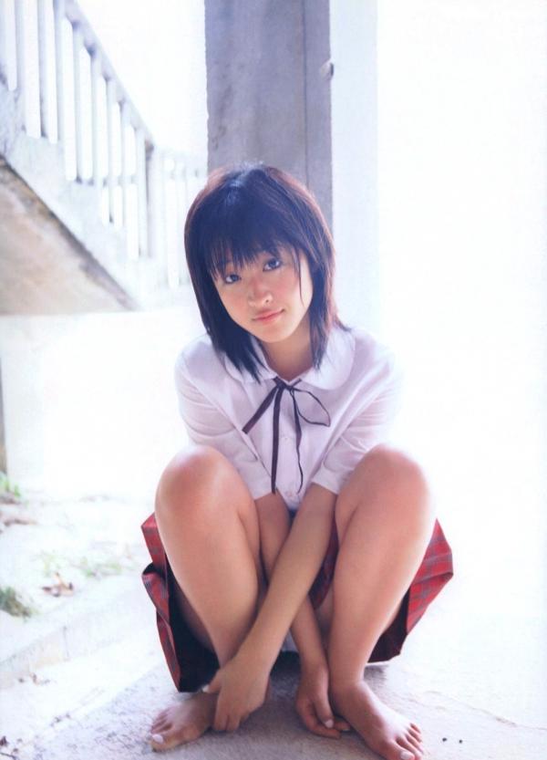 島本里沙 岛本里沙  岛本里沙写真集《オトナのカラダ》：海滩泳装与清纯校服诱惑，童颜巨乳私房精选 [83P]第36张图片