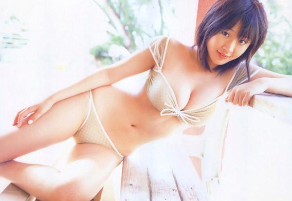 島本里沙 岛本里沙  岛本里沙写真集《オトナのカラダ》：海滩泳装与清纯校服诱惑，童颜巨乳私房精选 [83P]第47张图片