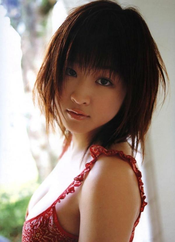 島本里沙 岛本里沙  島本里沙《Richa》高清写真集 - 泳池戏水与甜美比基尼家居装辑第12张图片