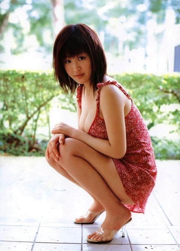 島本里沙 岛本里沙  島本里沙《Richa》高清写真集 - 泳池戏水与甜美比基尼家居装辑第15张图片