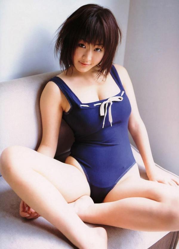 島本里沙 岛本里沙  島本里沙《Richa》高清写真集 - 泳池戏水与甜美比基尼家居装辑第23张图片