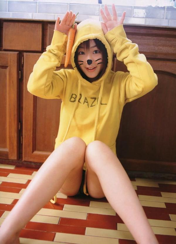 島本里沙 岛本里沙  島本里沙《Richa》高清写真集 - 泳池戏水与甜美比基尼家居装辑第56张图片