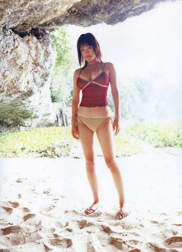 島本里沙 岛本里沙  島本里沙《Richa》高清写真集 - 泳池戏水与甜美比基尼家居装辑第83张图片