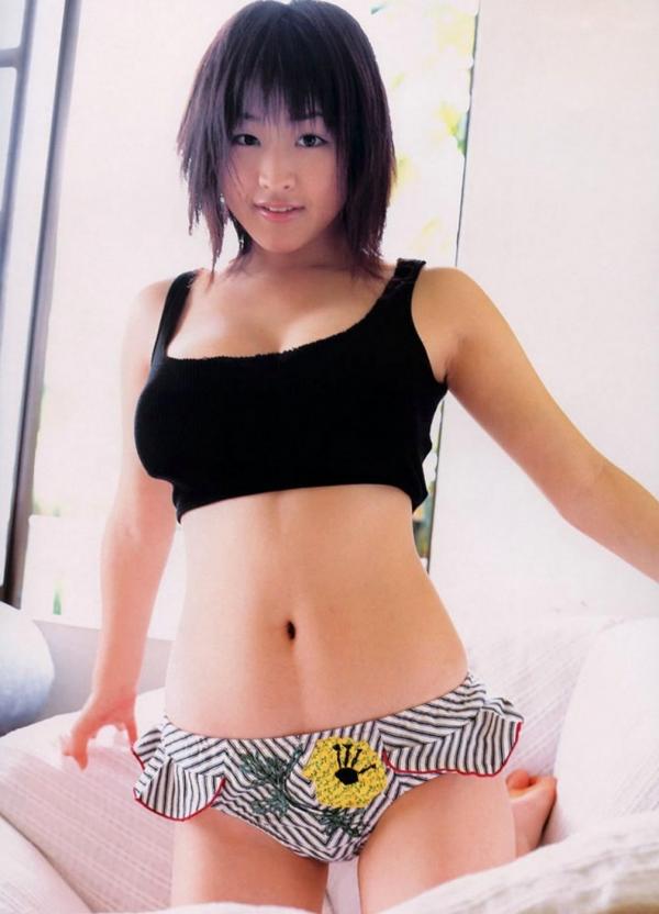 島本里沙 岛本里沙  島本里沙《Richa》高清写真集 - 泳池戏水与甜美比基尼家居装辑第86张图片