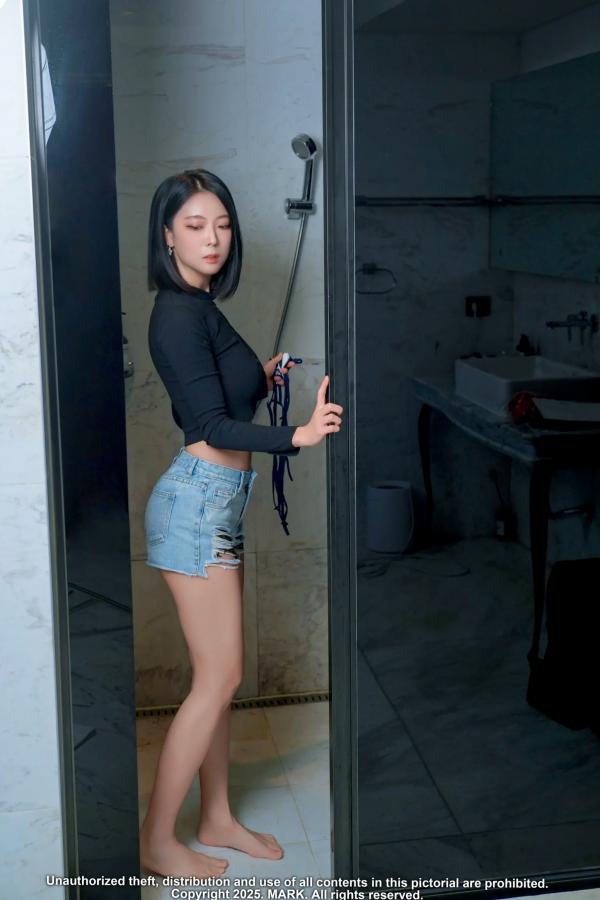 戴唯 戴小唯  [MARK] Mona - X Audition：极品模特私房性感大尺度床照，极致诱惑写真 [84P]第12张图片