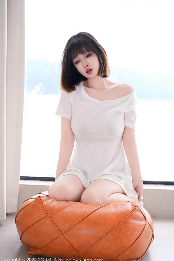 王语纯 王雨纯  YouMi尤蜜荟-1100-王雨纯-情趣宽松白T透视装性感私房写真-2024.09.27第25张图片