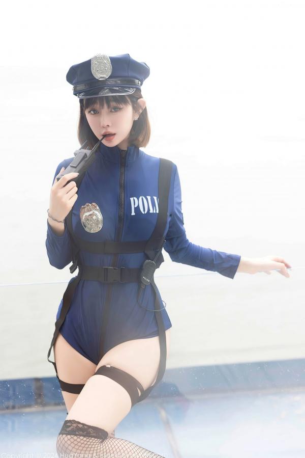 王语纯 王雨纯  HuaYang花漾-599-王雨纯-极致诱惑情趣女警服大尺度私房写真 (2024.08.09)第9张图片