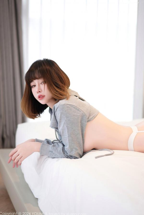 王语纯 王雨纯  YouMi尤蜜荟-1024-王雨纯-灰色极简情趣内衣私房照-极致身材火辣诱惑超大尺度-2024.01.12第63张图片