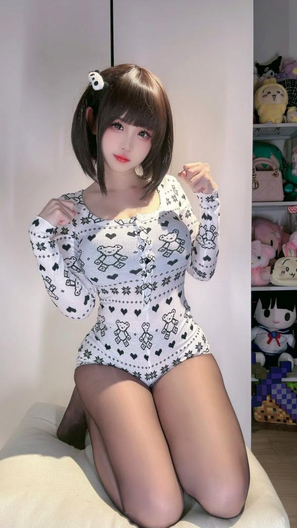 朱小野 朱烨juet  miko酱ww - 性感私房、暗黑角色扮演与优雅长裙写真合集 2025.04 [158P]第120张图片
