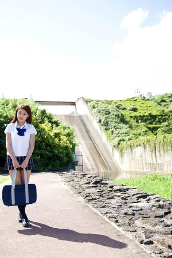 美竹すず 美竹铃  美竹すず《Body & Soul》日系校服沙滩写真 黑丝内衣性感私房照第2张图片