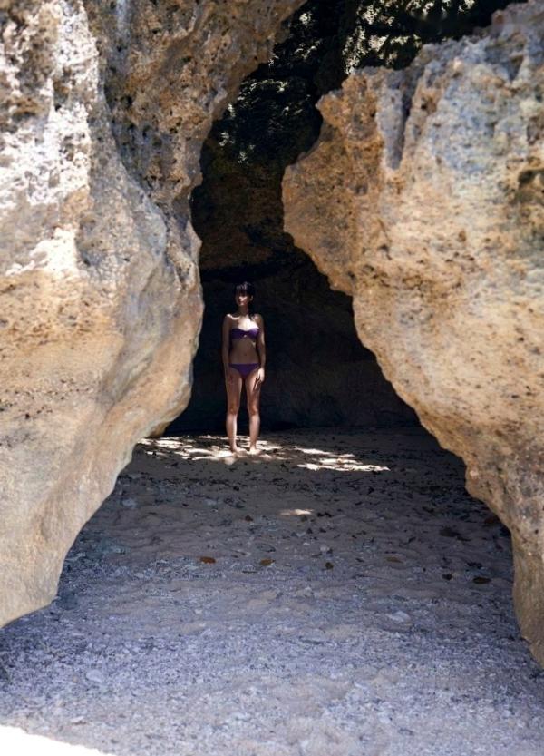 馬場ふみか 马场富美加  PB写真集_馬場ふみか《ぜっぴん》：气质冷艳黑裙与柔美内衣私房绝美写真第18张图片