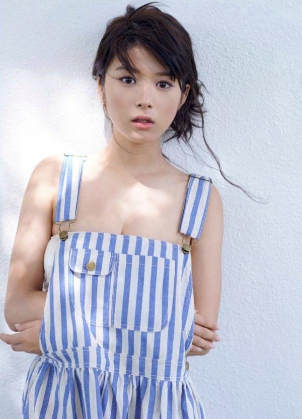 馬場ふみか 马场富美加  PB写真集_馬場ふみか《ぜっぴん》：气质冷艳黑裙与柔美内衣私房绝美写真第61张图片
