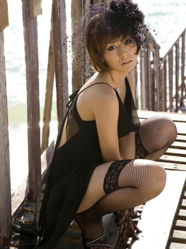 藤田咲 谷桃子  谷桃子《Peach shock2》Sabra精选写真，比基尼与和服风情，冷艳御姐极致曲线诱惑第34张图片