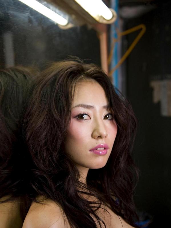 藤田咲 谷桃子  谷桃子《Peach shock2》Sabra精选写真，比基尼与和服风情，冷艳御姐极致曲线诱惑第64张图片