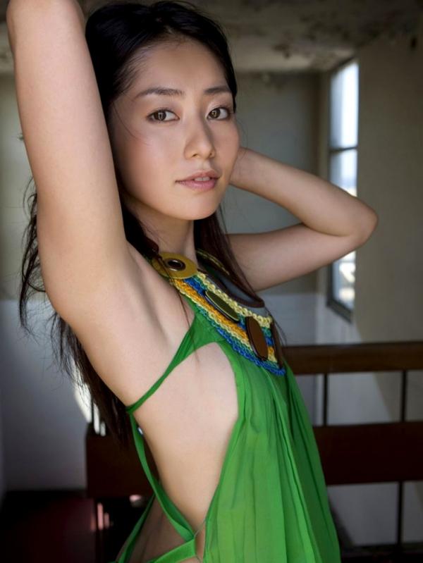 藤田咲 谷桃子  Sabra_谷桃子《Betty Blue》精选写真集 [80P] - 户外清凉比基尼、极致诱惑、无圣光大尺度第38张图片