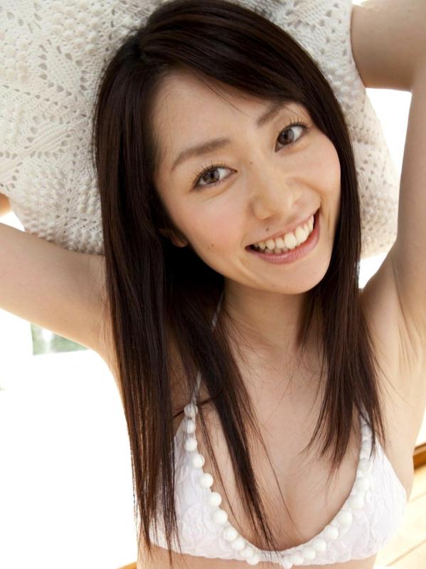 藤田咲 谷桃子  Sabra 谷桃子《桃子日和》精选写真集 比基尼私房室内清新大尺度套图第90张图片