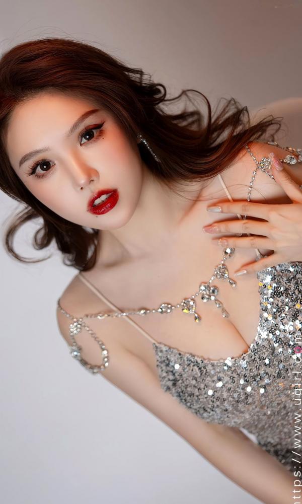 妮小妖   UGirlsApp尤果圈爱尤物-2765-妮小妖-《孤独欢喜》-闪耀亮片裙性感写真，烈焰红唇尽显惊艳高贵气质第30张图片