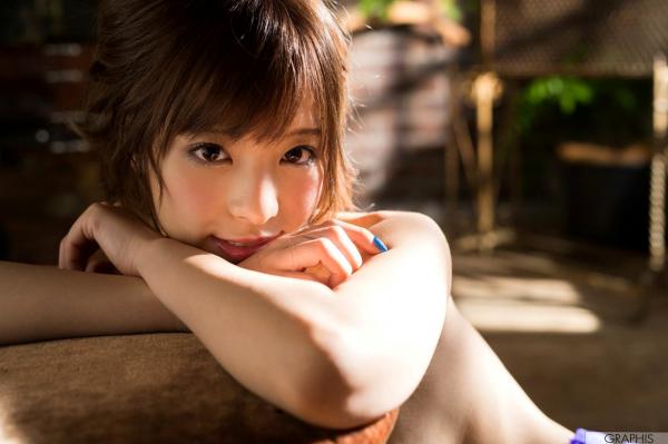 桃乃木かな 桃乃木香奈  Graphis_桃乃木かな『Dazzling fruit』写真集，治愈系甜美女神清新居家与户外私房摄影第54张图片