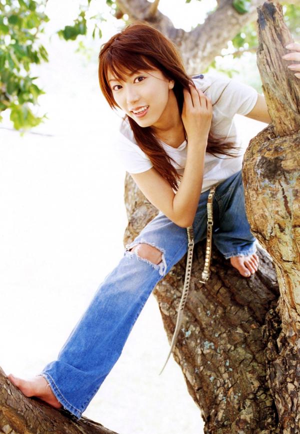 里田まい 里田舞  里田舞《My Life》高清写真集，户外清纯比基尼与唯美光影私房照，展现极致动人魅力系列第45张图片