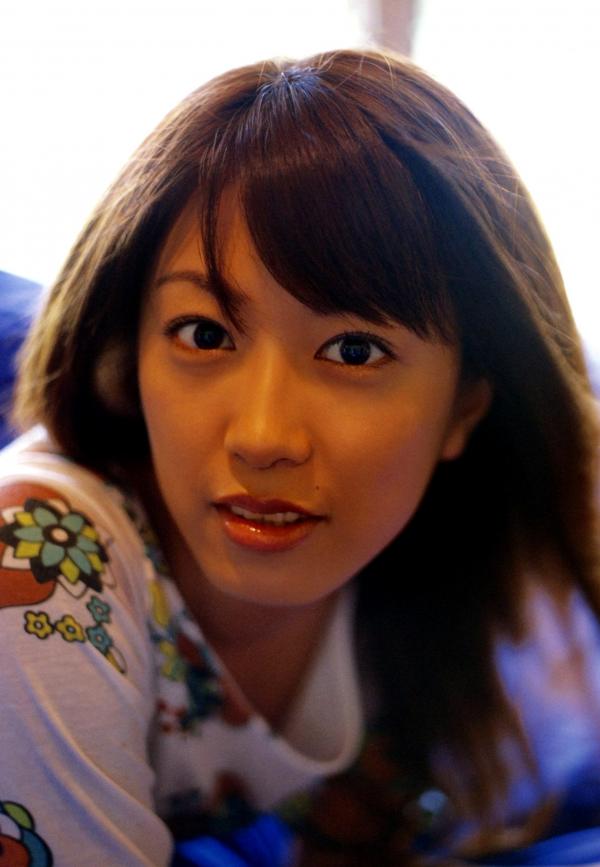 里田まい 里田舞  里田舞《My Life》高清写真集，户外清纯比基尼与唯美光影私房照，展现极致动人魅力系列第50张图片