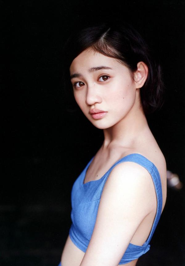 佐々木莉佳子 佐佐木莉佳子  PB写真集_佐々木莉佳子/佐佐木莉佳子《RIKAKO》清纯少女时尚写真、户外马场与家居生活记录[115P]第69张图片