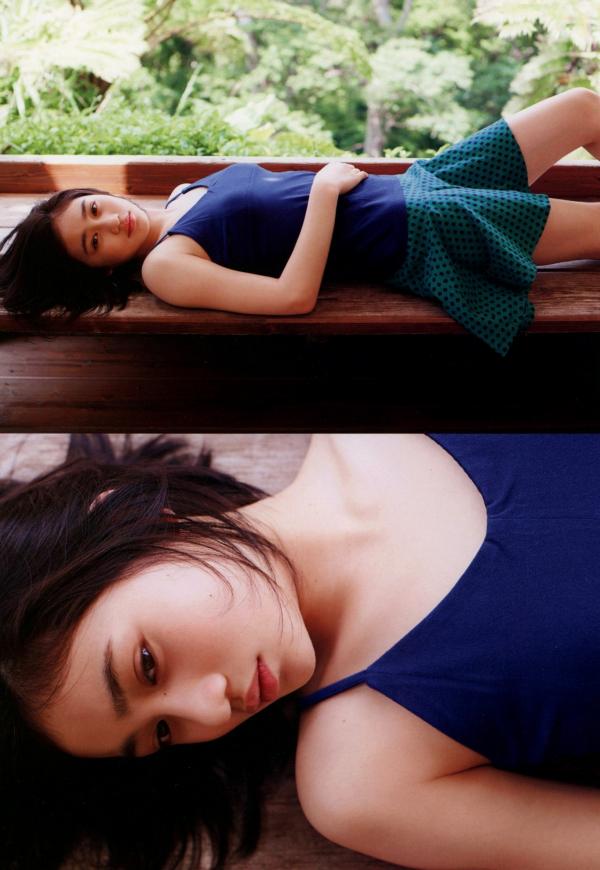佐々木莉佳子 佐佐木莉佳子  PB写真集_佐々木莉佳子/佐佐木莉佳子《RIKAKO》清纯少女时尚写真、户外马场与家居生活记录[115P]第104张图片