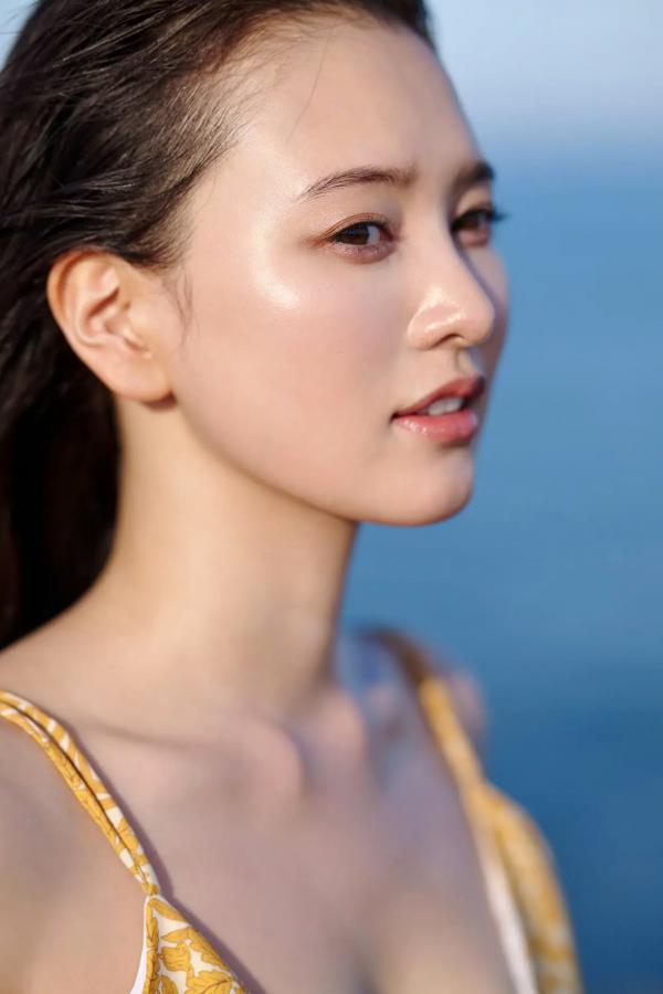 兒玉遥 儿玉遥  兒玉遥 - 太陽のkiss：泳池比基尼与室内私房写真，极致性感诱惑女神第48张图片
