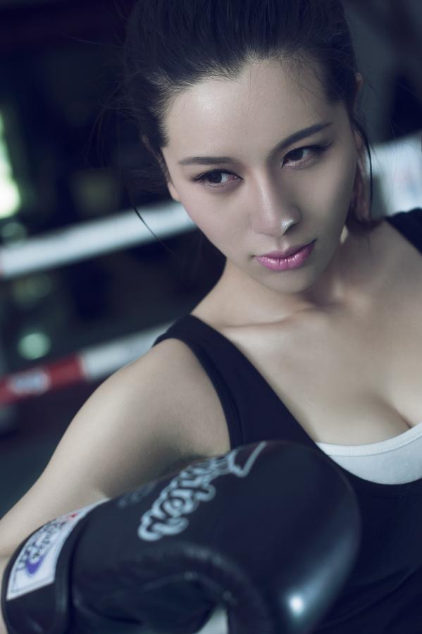 杜乔  杜乔-性感女拳击手的经典暴力美学[尤果网]高清写真图Ugirls写真图No.014第24张图片