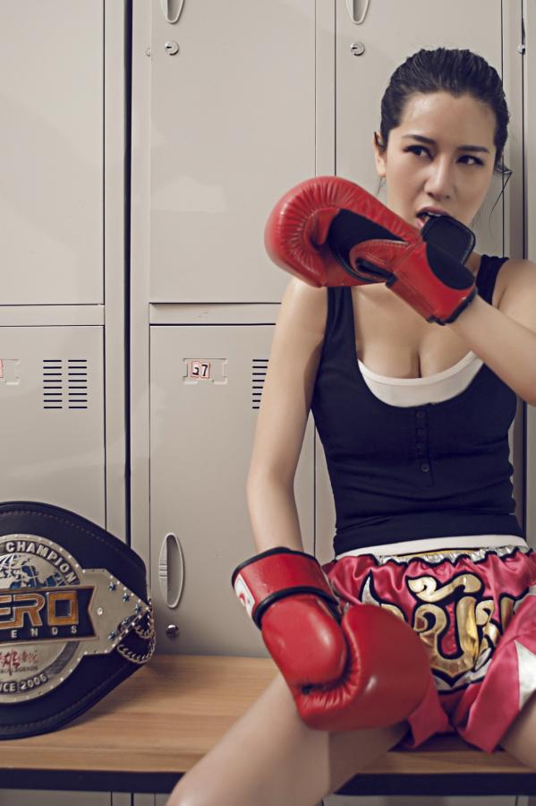 杜乔  杜乔-性感女拳击手的经典暴力美学[尤果网]高清写真图Ugirls写真图No.014第39张图片